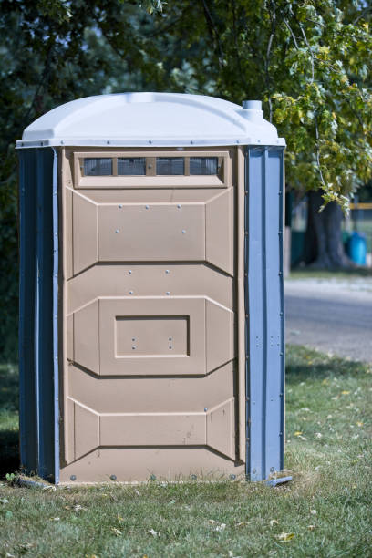 Best Portable restroom trailer rental  in Poplar Grove, IL