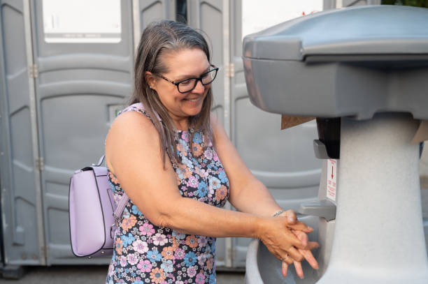 Best Affordable porta potty rental  in Poplar Grove, IL